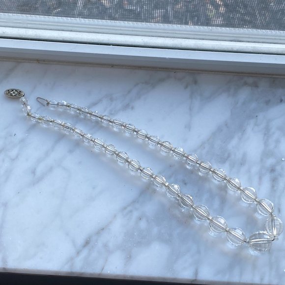 Hollywood Regency Faceted Crystal Graduated White Gold Filled Art Deco Necklace - Picture 4 of 10